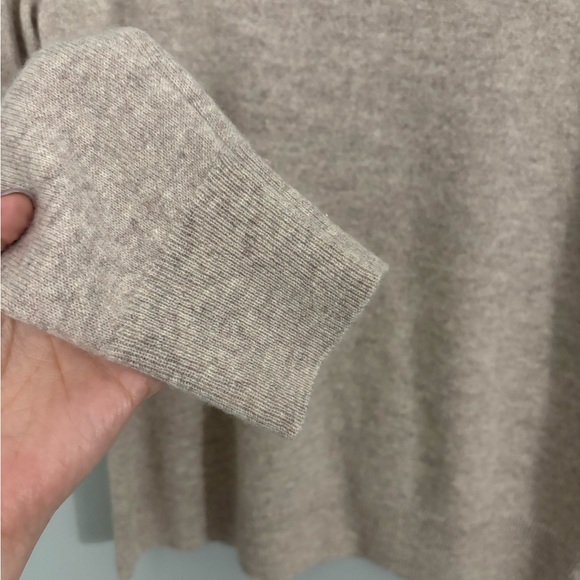 Nordstrom 100% Cashmere Crewneck Sweater | Beige | Size Small | Luxe Essential - Picture 5 of 8